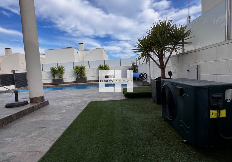 Segunda mano - villa - Orihuela Costa - Costa Blanca