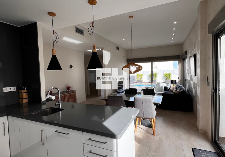 Segunda mano - villa - Orihuela Costa - Costa Blanca