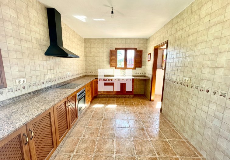 Resale - villa - Catral - Costa Blanca