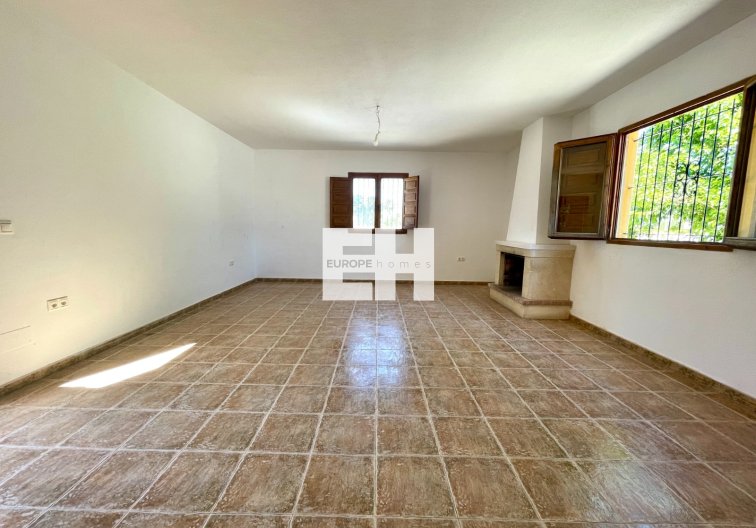 Resale - villa - Catral - Costa Blanca