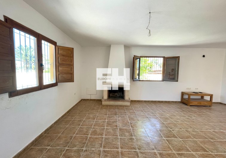 Resale - villa - Catral - Costa Blanca