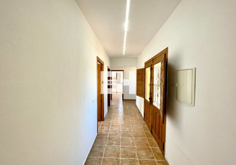 Resale - villa - Catral - Costa Blanca
