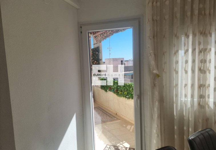 Segunda mano - Apartamento  - Torrevieja - Playa de los Locos