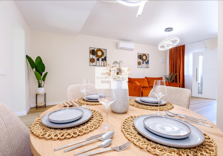 Herverkoop - town house - Orihuela Costa - Las Filipinas