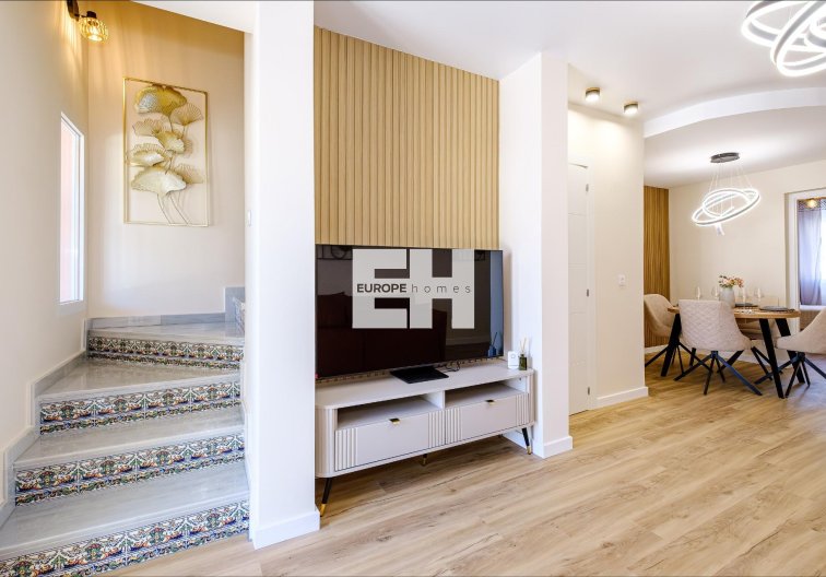 Herverkoop - town house - Orihuela Costa - Las Filipinas