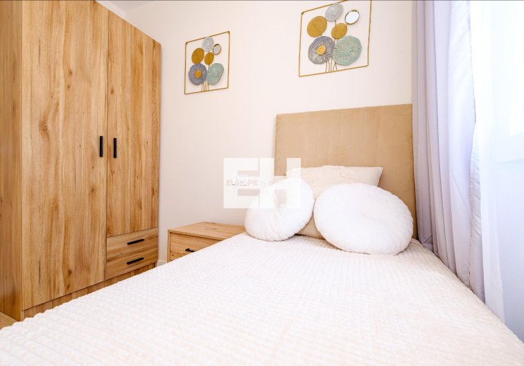 Herverkoop - town house - Orihuela Costa - Las Filipinas