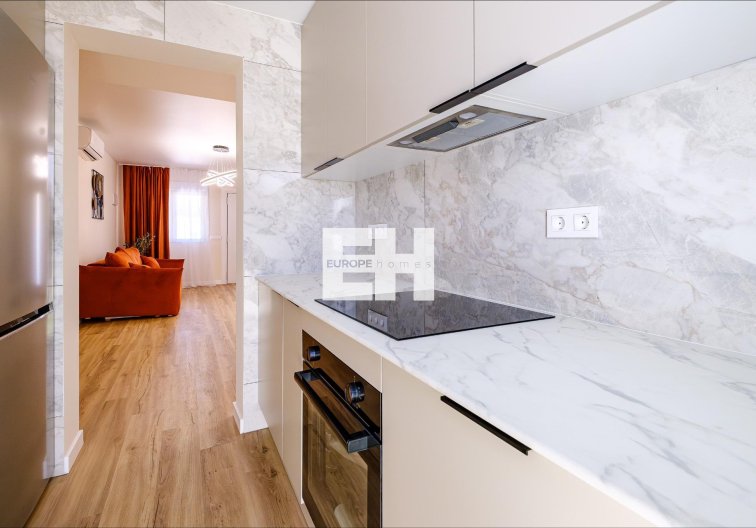 Herverkoop - town house - Orihuela Costa - Las Filipinas