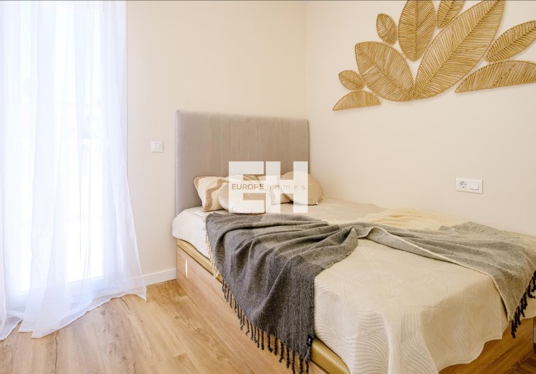 Herverkoop - town house - Orihuela Costa - Las Filipinas