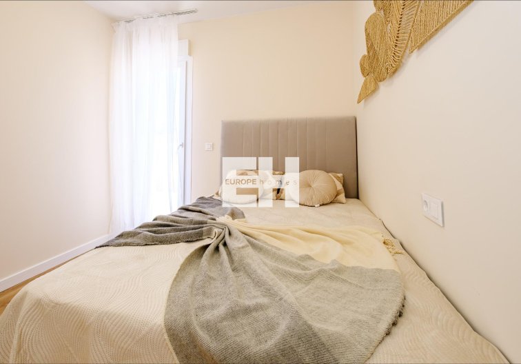 Herverkoop - town house - Orihuela Costa - Las Filipinas