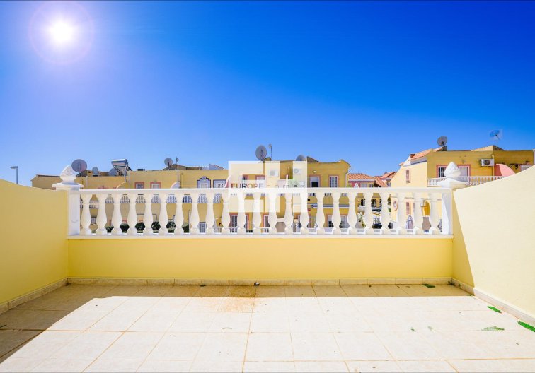 Herverkoop - town house - Orihuela Costa - Las Filipinas