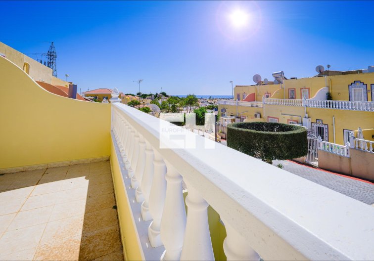 Herverkoop - town house - Orihuela Costa - Las Filipinas