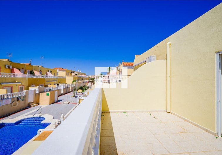 Herverkoop - town house - Orihuela Costa - Las Filipinas
