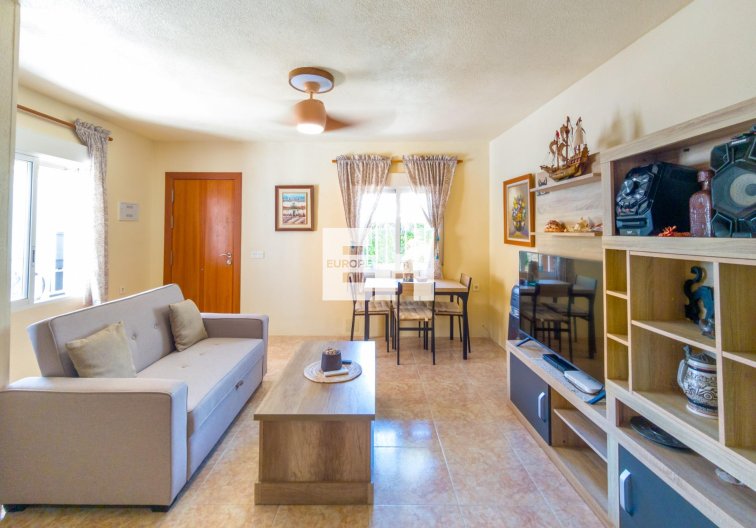 Segunda mano - town house - Torrevieja - Nueva Torrevieja