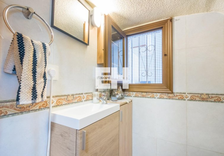 Segunda mano - town house - Torrevieja - Nueva Torrevieja