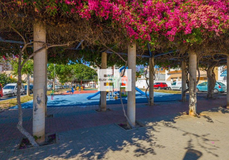 Segunda mano - town house - Torrevieja - Nueva Torrevieja