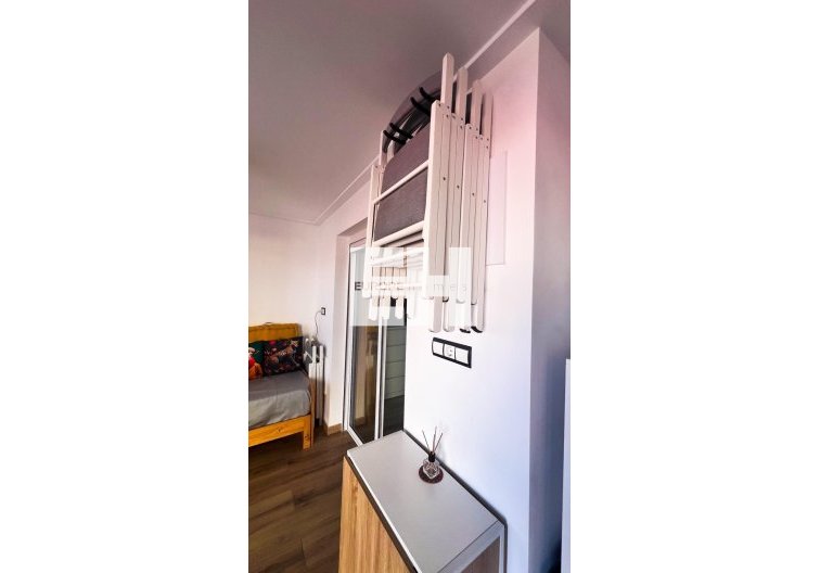 Resale - Apartment - Torrevieja - La Veleta