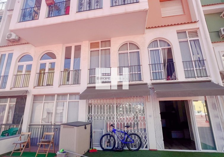 Resale - Apartment - Torrevieja - La Veleta