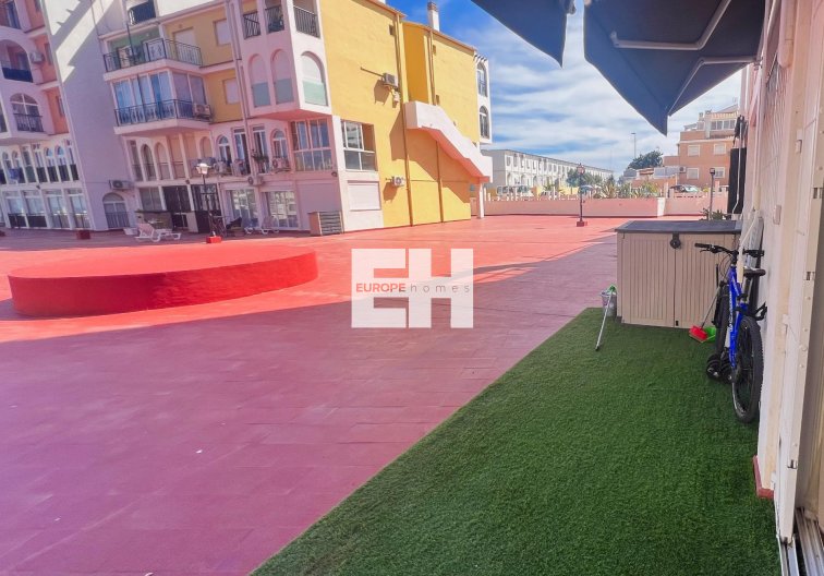 Resale - Apartment - Torrevieja - La Veleta