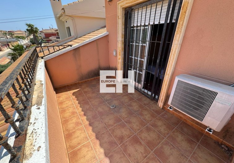 Wiederverkauf - villa - Torrevieja - Zona Los Frutales