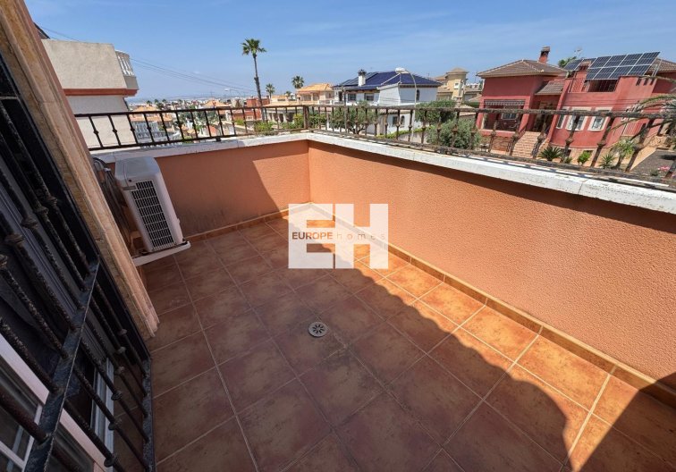 Wiederverkauf - villa - Torrevieja - Zona Los Frutales
