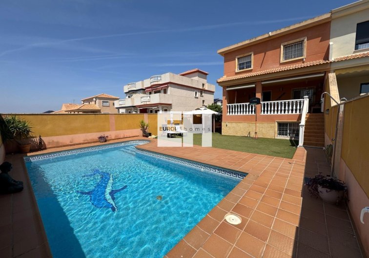 Wiederverkauf - villa - Torrevieja - Zona Los Frutales