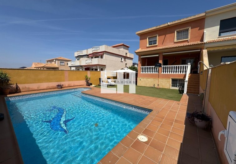 Wiederverkauf - villa - Torrevieja - Zona Los Frutales