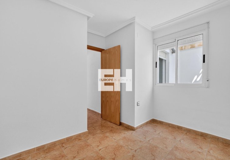 Wiederverkauf - Wohnung - Torrevieja - El Limonar