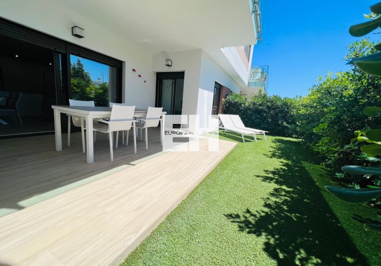 Segunda mano - Apartamento  - Vistabella Golf Entre Naranjos - Inland
