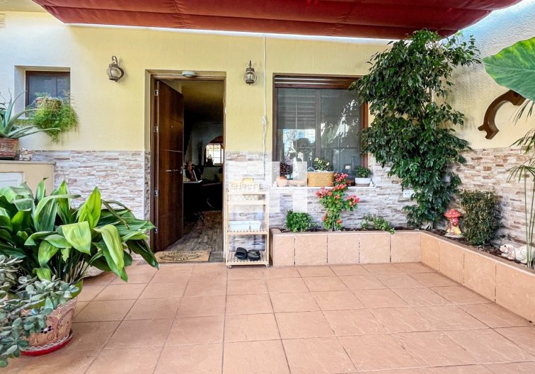 Resale - town house - Torrevieja - Costa Blanca