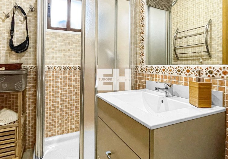 Resale - town house - Torrevieja - Costa Blanca