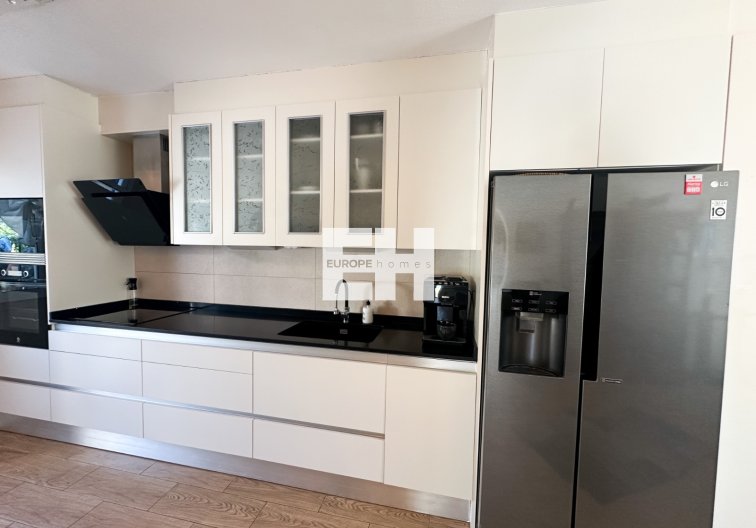 Resale - town house - Torrevieja - Costa Blanca