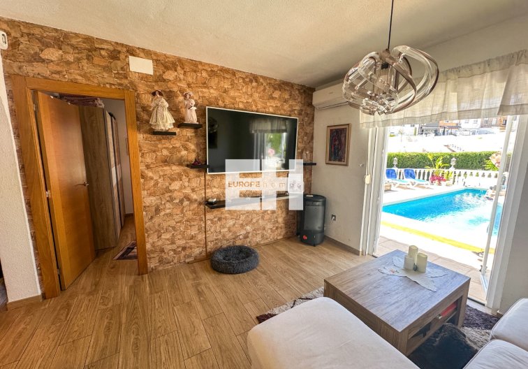 Resale - town house - Torrevieja - Costa Blanca