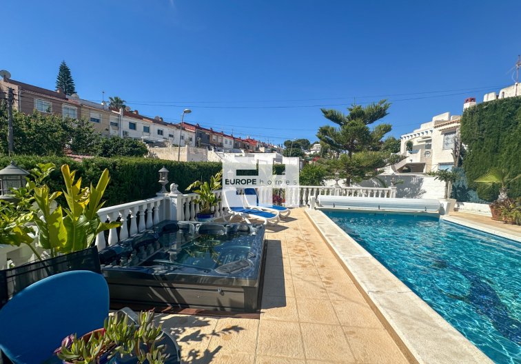 Resale - town house - Torrevieja - Costa Blanca