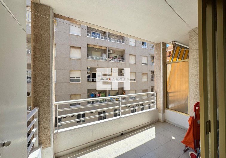 Wiederverkauf - Wohnung - Torrevieja - Centro