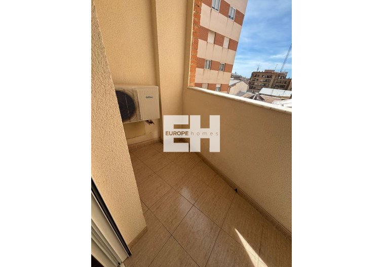 Segunda mano - Apartamento  - Torrevieja - Centro