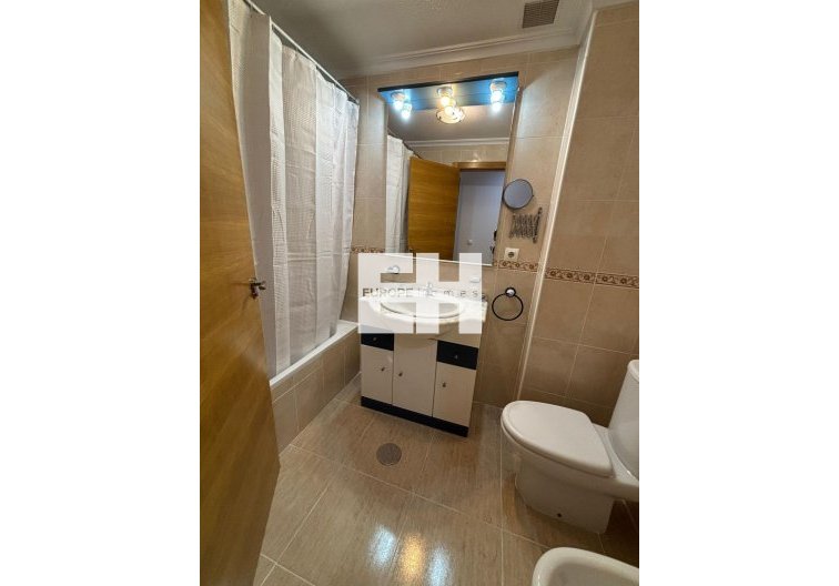 Segunda mano - Apartamento  - Torrevieja - Centro