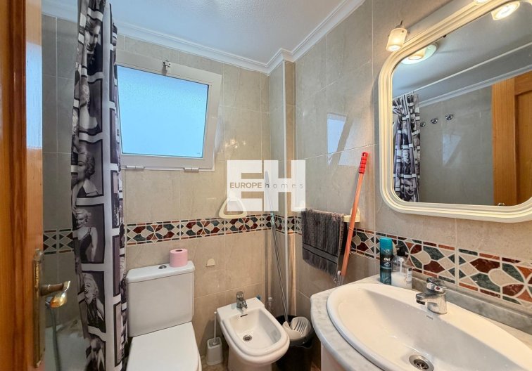 Wiederverkauf - Wohnung - Torrevieja - Playa del Cura