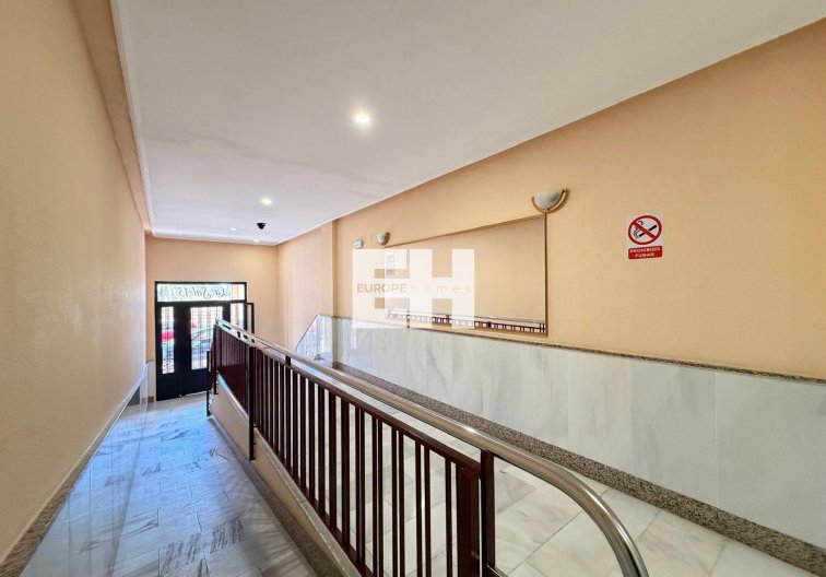 Wiederverkauf - Wohnung - Torrevieja - Playa del Cura