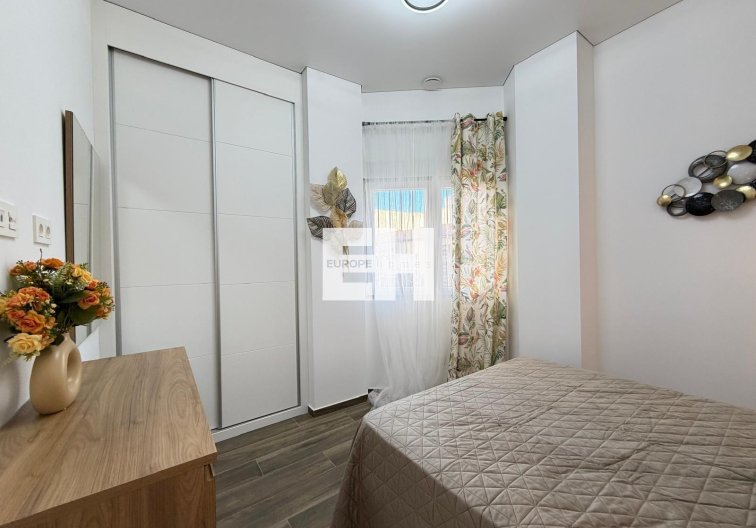Resale - Apartment - Torrevieja