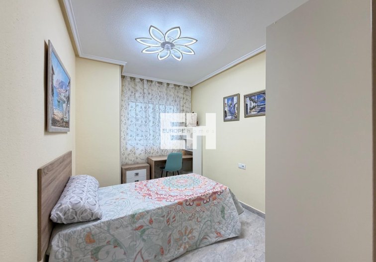 Wiederverkauf - Wohnung - Torrevieja - Playa del Cura