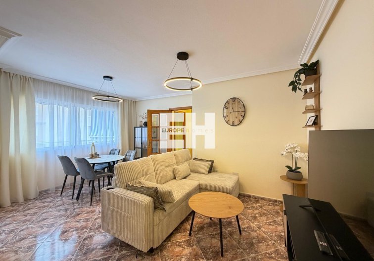 Resale - Apartment - Torrevieja - Playa de los Locos