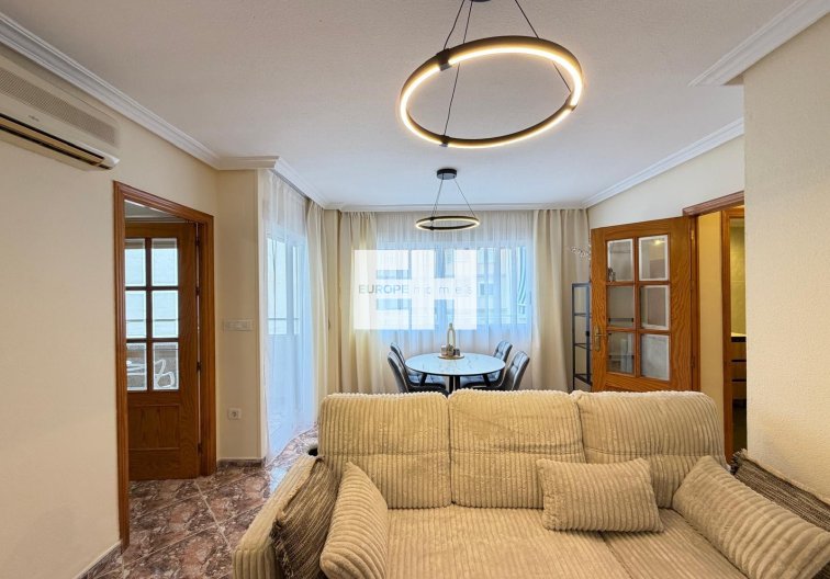 Resale - Apartment - Torrevieja - Playa de los Locos