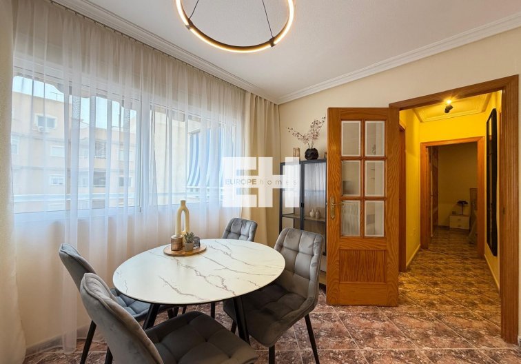 Resale - Apartment - Torrevieja - Playa de los Locos