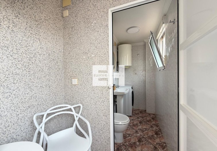 Resale - Apartment - Torrevieja - Playa de los Locos