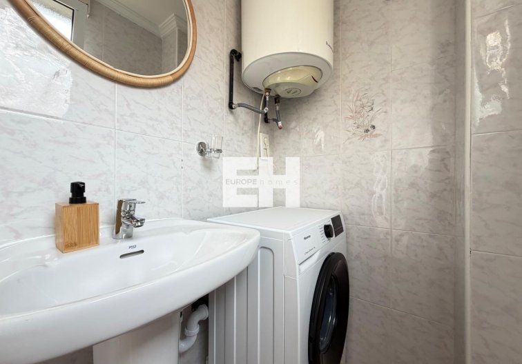 Resale - Apartment - Torrevieja - Playa de los Locos