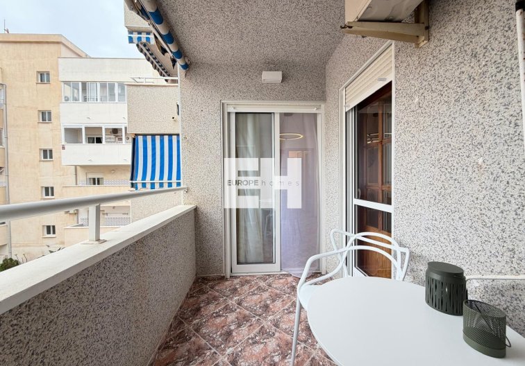 Resale - Apartment - Torrevieja - Playa de los Locos