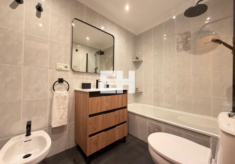 Resale - Apartment - Torrevieja - Playa de los Locos