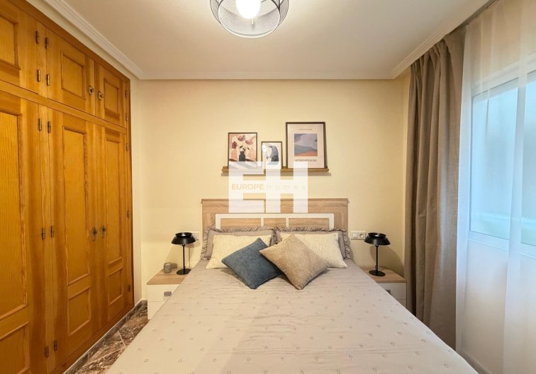Resale - Apartment - Torrevieja - Playa de los Locos