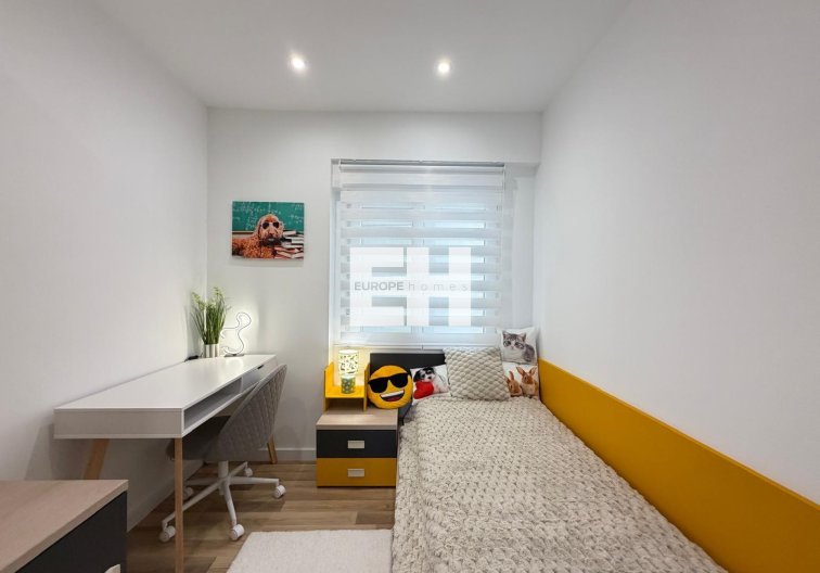 Wiederverkauf - Wohnung - Torrevieja - Centro