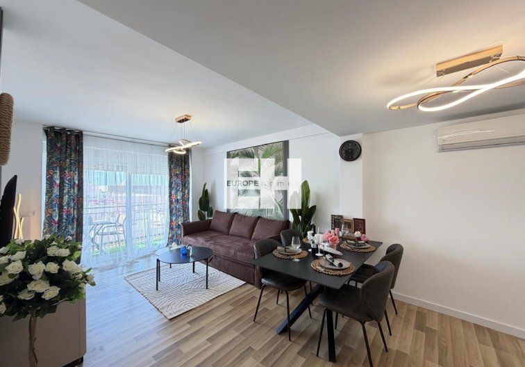 Wiederverkauf - Wohnung - Torrevieja - Centro